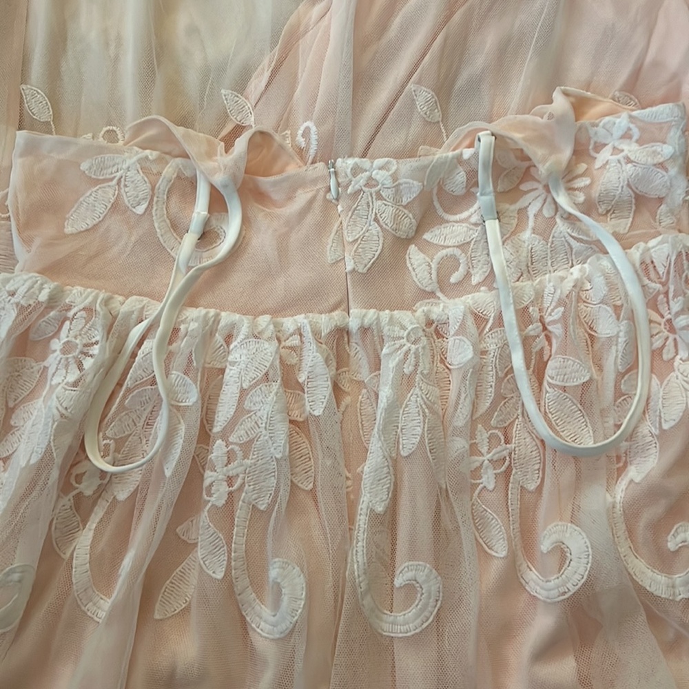 Pink Elegant Floral Lace High Waist Maxi Dress - Picture 3 of 11